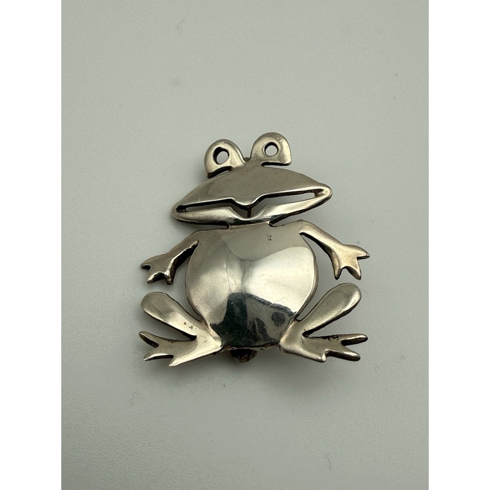 JONETTE 925 Sterling Silver Vintage Frog For Good Luck Pin Brooch